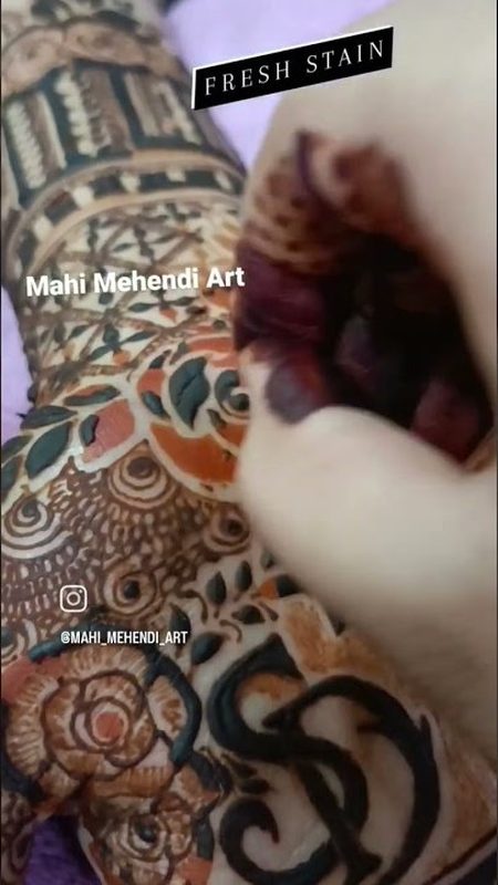 Fresh deep henna stain